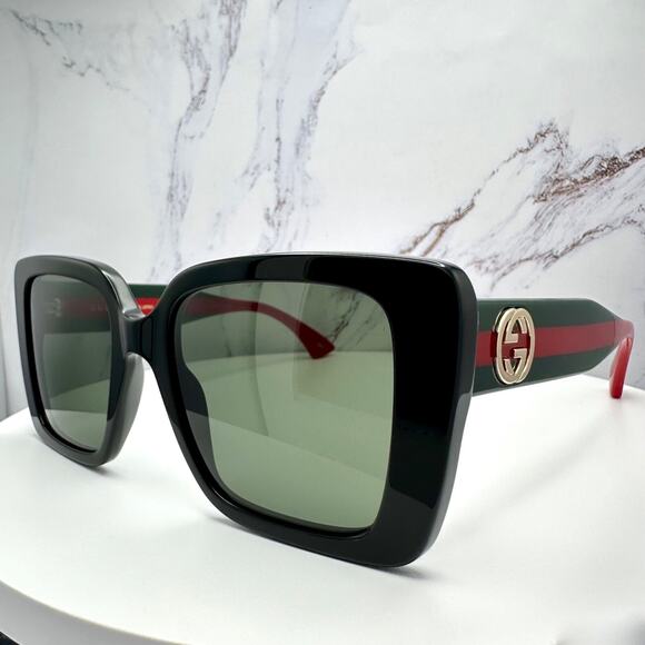 LUXURY New GUCCI Sunglasses Black Gold 3D Metal Logo Square Red Green Arms